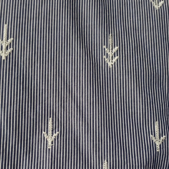 BLACK FRIDAY DEAL J Crew Embroidered Top - Picture 3 of 7